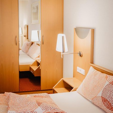 Hotel Garni Stube 엔딩겐 외부 사진